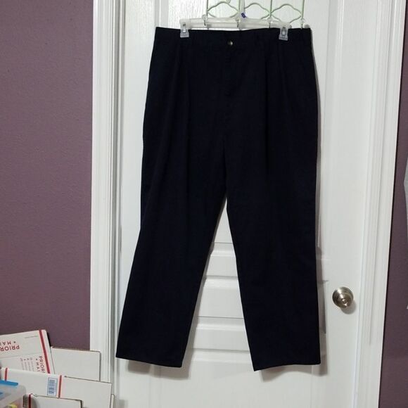 Dress pants - Picture 1 of 3